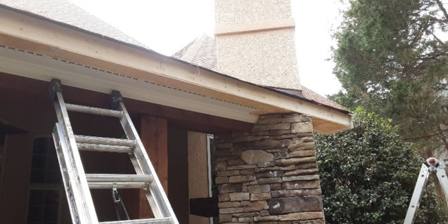 Custom Gutter Installation, Wesley Chapel | Universal Home Solutions